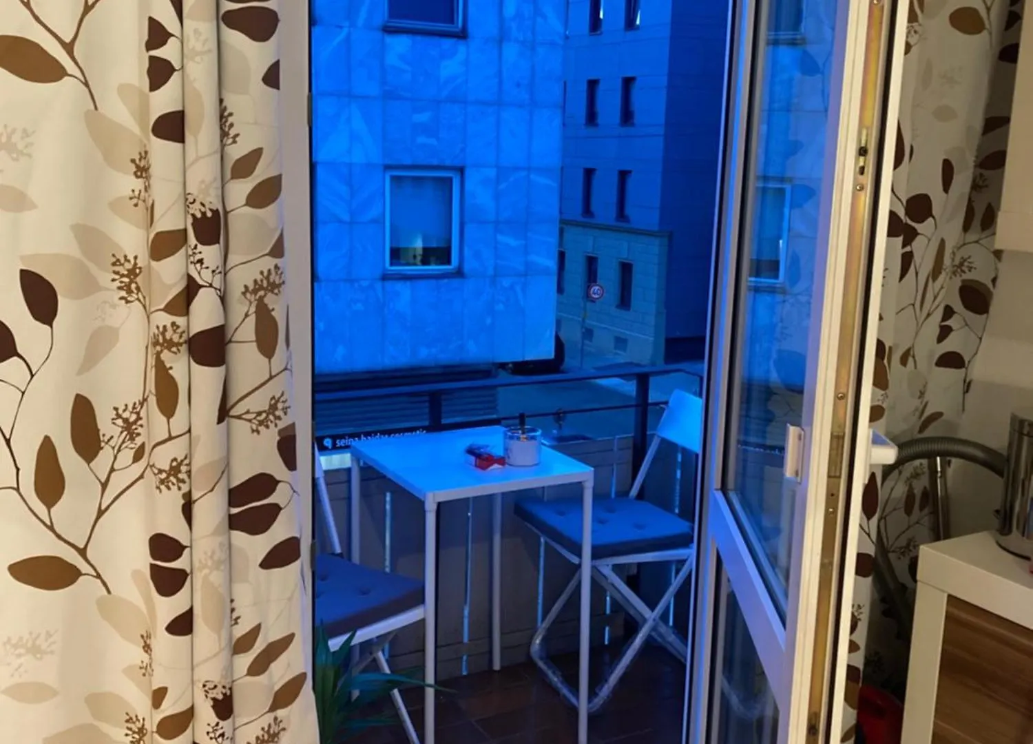 Schoene 1 Zimmer Wohnung Mit Balkon Am Feuersee Stuttgart Németország
