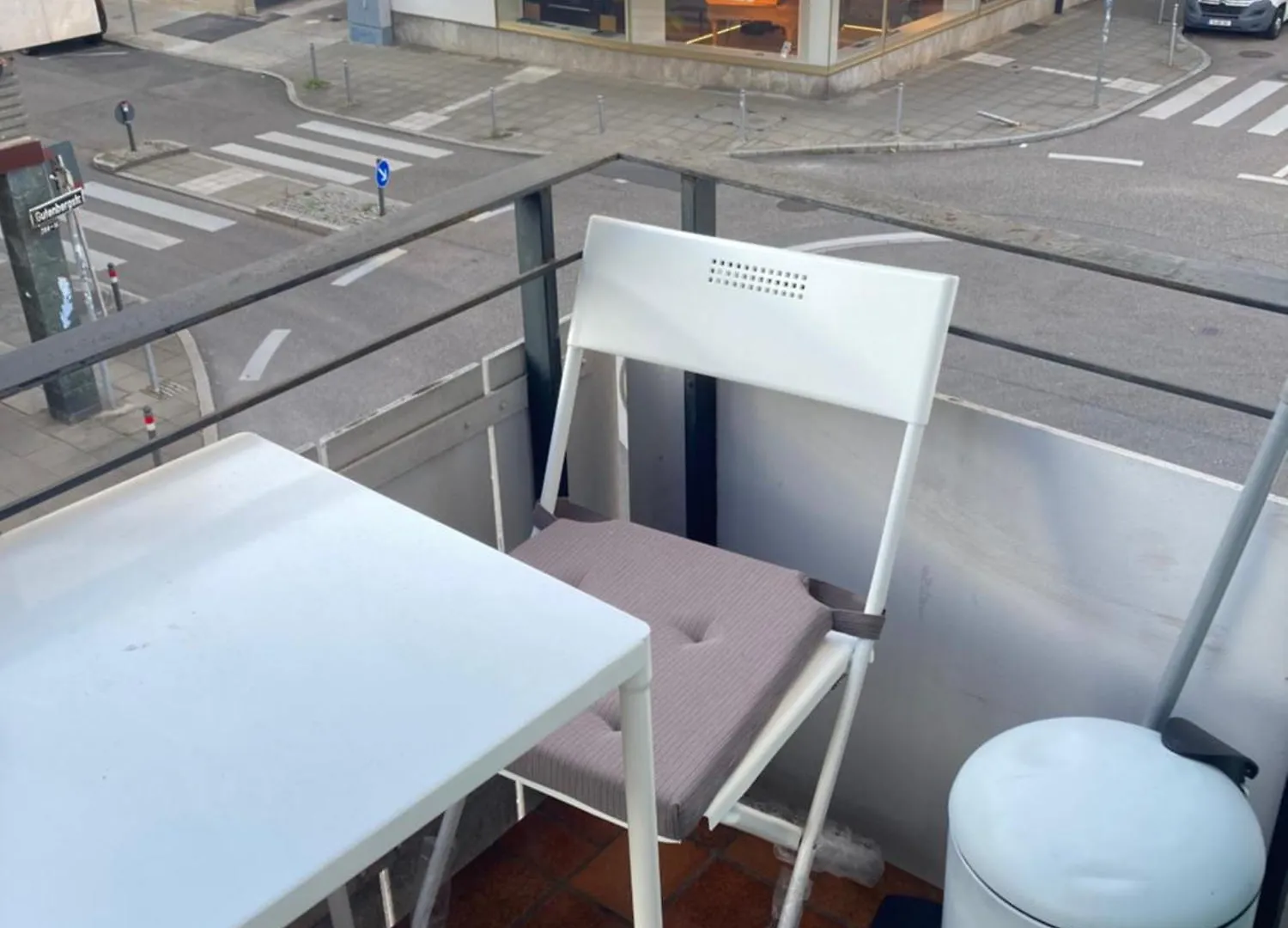 Schoene 1 Zimmer Wohnung Mit Balkon Am Feuersee Stuttgart Apartman